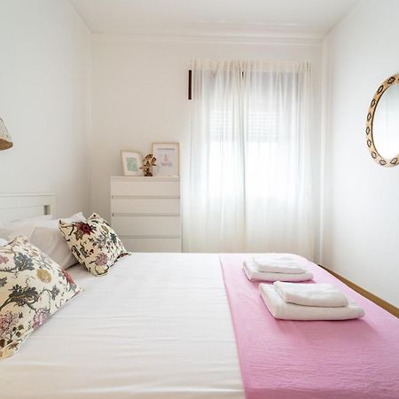 Casino And Beach Apartment By House And People โปโว เดอ วาร์ซิม ภายนอก รูปภาพ
